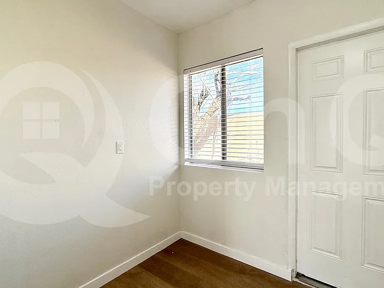 3931 N Longview Ave #2 — Photo 4