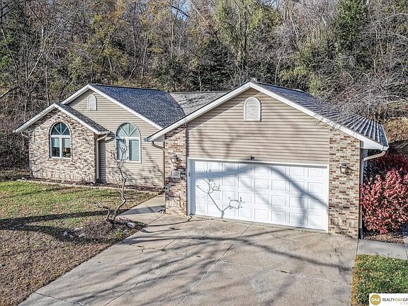 2nd image of 10724 Oak Park Ln