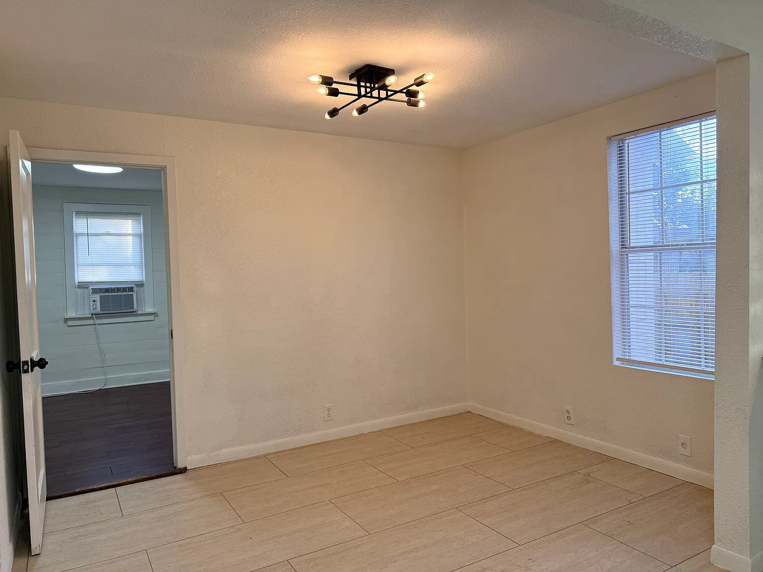 3 bed, 1464 sqft, $1,475 — Photo 3