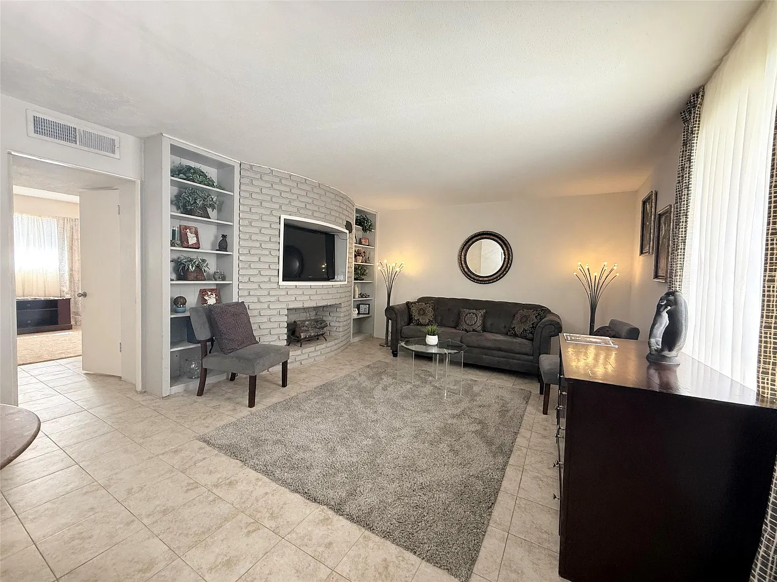 1 bed, 1.0 bath, 630 sqft, $1,250 — Photo 4