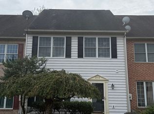 264 Morningside Dr, Falling Waters, WV 25419