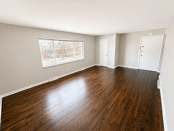 2nd image of 206 N Morse Ave #33