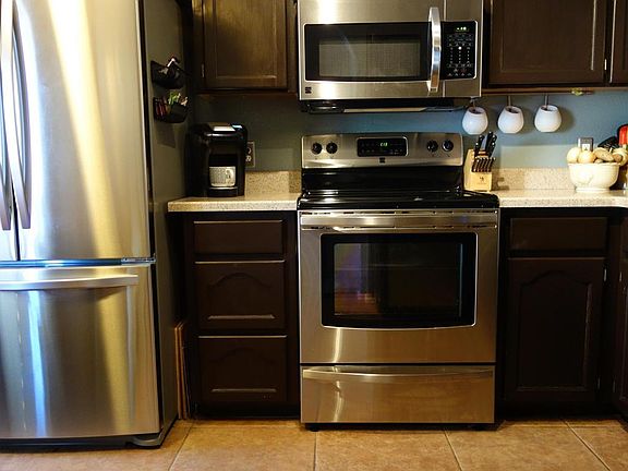 4th image of 2668 Sun Crest Dr