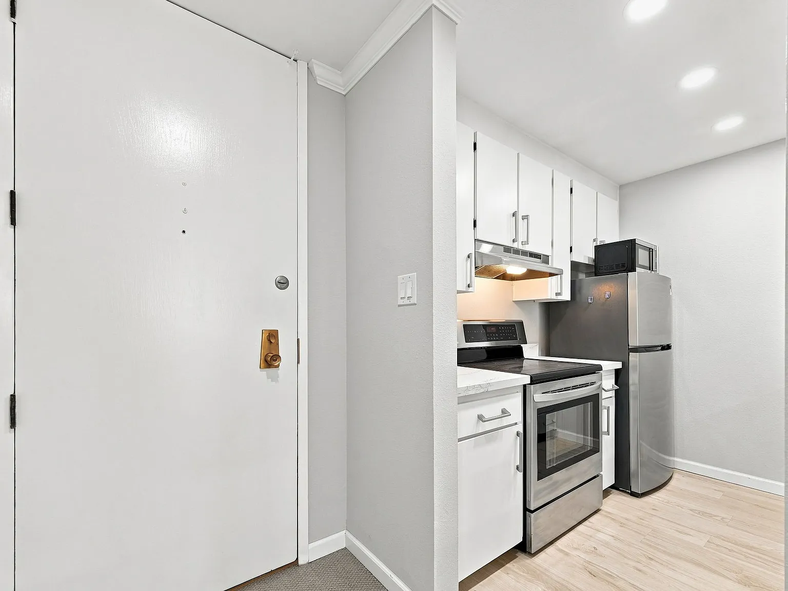 1 bed, 680 sqft, $2,750 — Photo 2