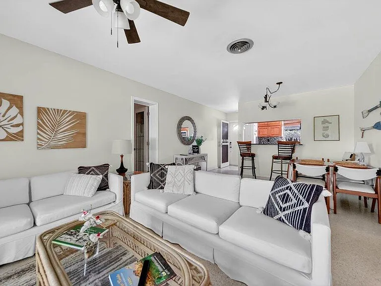 262 SE Monterey Ave — Photo 37