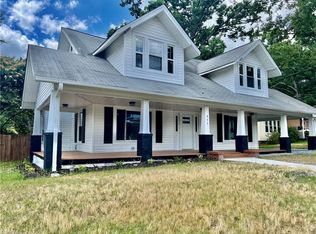 211 Spring St, Thomasville, NC 27360