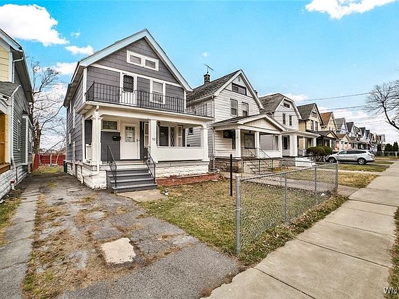 3rd image of 52 Wade Ave