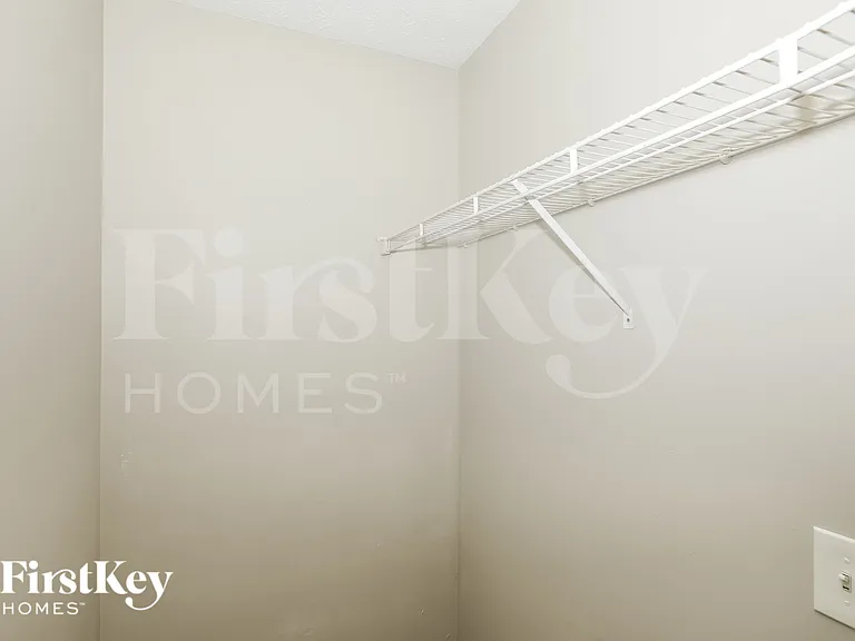 162 Olympic Dr — Photo 13