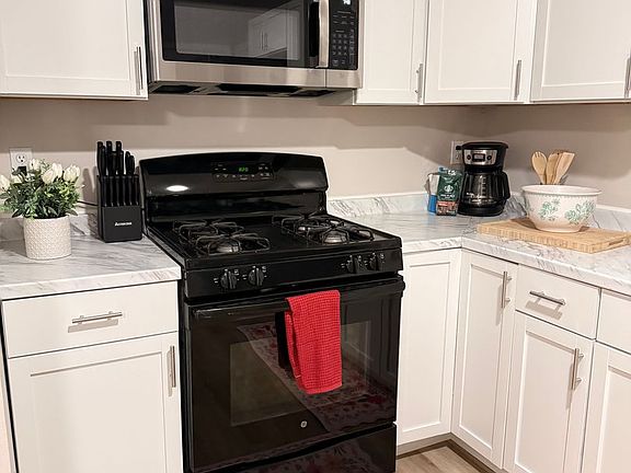 5th image of 33-37 Grant St