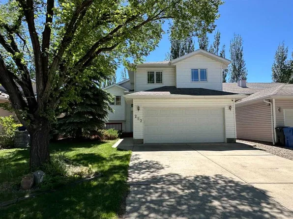 252 NE Red Crow Blvd W, Lethbridge, AB T1K 7B6
