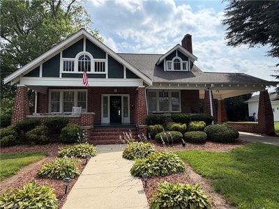 738 S Main St, Mount Airy, NC, 27030