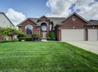 16004 Moore Park Rd, Macomb, MI 48044