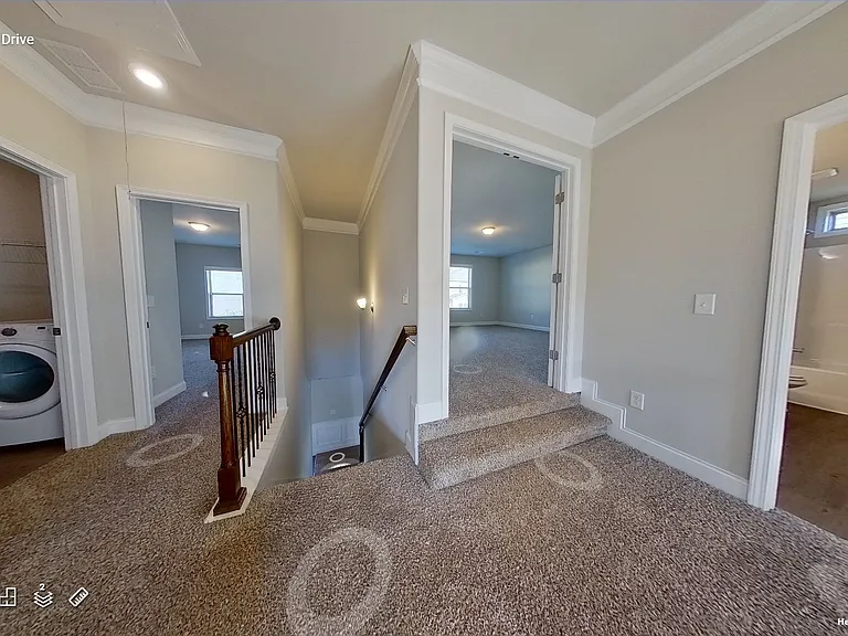 1470 Fort Dr — Photo 40