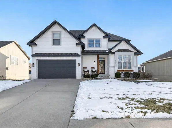 929 SW 33rd St, Lees Summit, MO 64082