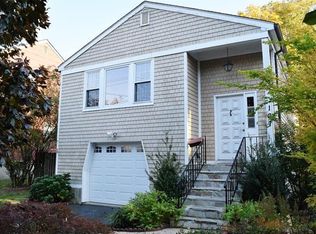 107 Travers Ave, Mamaroneck, NY 10543