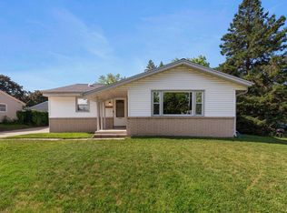 9313 West Clovernook STREET, Milwaukee, WI 53224