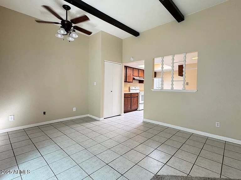 546 S Allred Dr — Photo 10