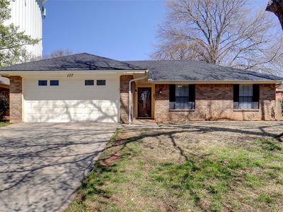 107 Ginger Ln, Euless, TX, 76039