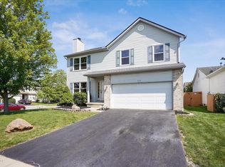 542 Dover Pond Dr, Blacklick, OH
