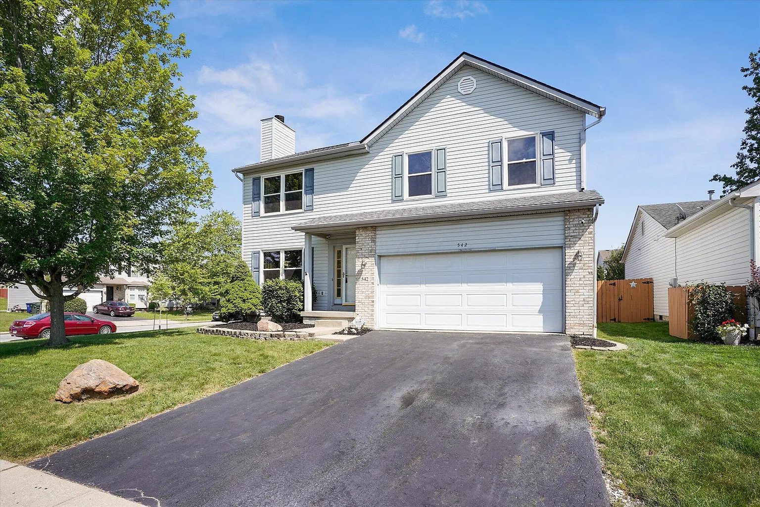 542 Dover Pond Dr photo 1