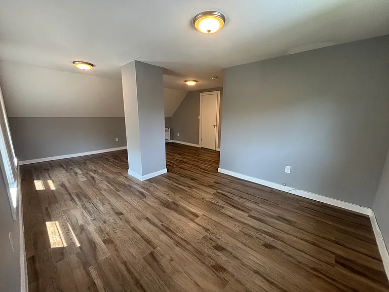 72 Vernon St #3 — Photo 9