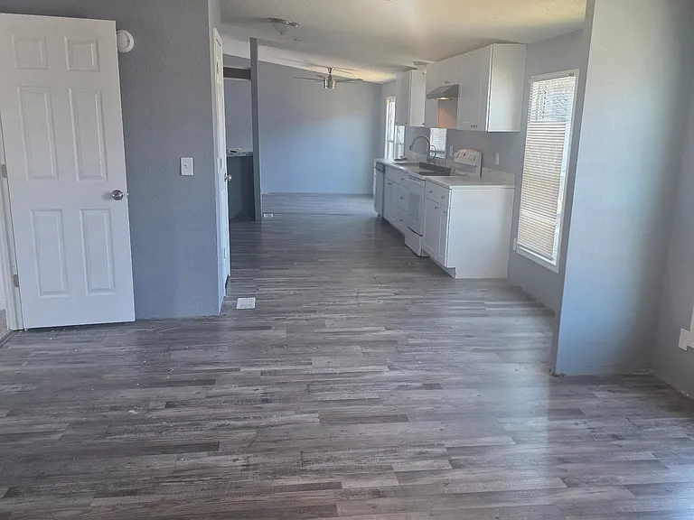 928 73rd St E #33 — Photo 8