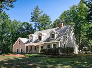 22 Pineswamp Rd, Ipswich, MA 01938