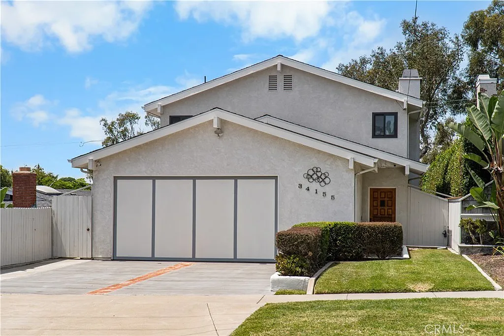 3 bed, 2.5 bath, 1825 sqft, $5,500 — Photo 1