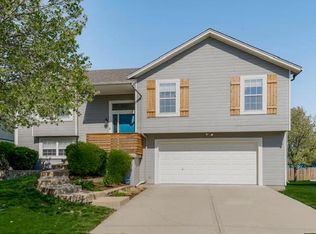 16387 S Sunset St, Olathe, KS 66062
