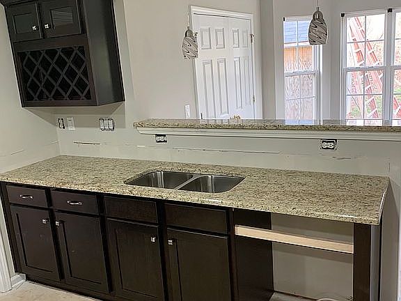 Sink before backsplash -flor