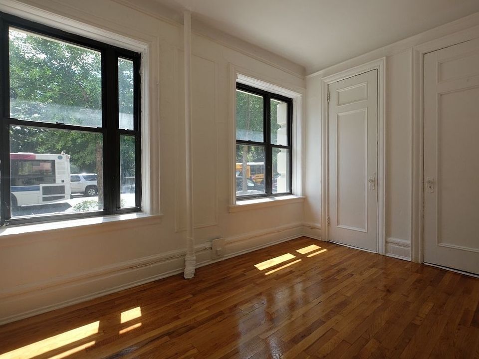 1st image of 131 W 110th St APT 1C