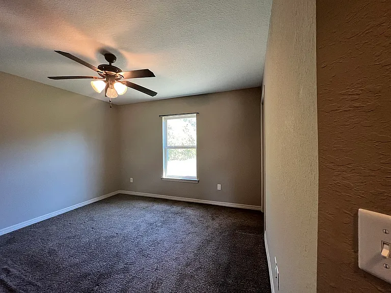 17184 SW 44th Cir — Photo 15