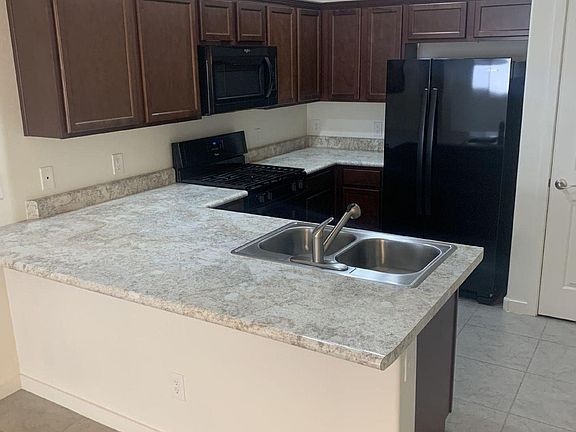 2nd image of 1710 Mariposa Dr
