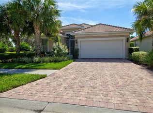 8464 Benelli Ct, Naples, FL 34114