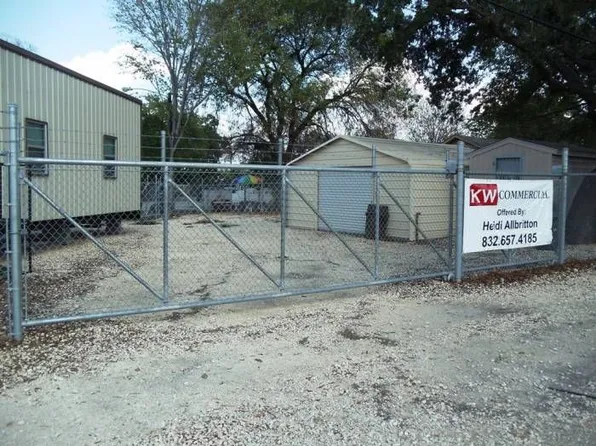 1511 Sheffield Blvd, Houston, TX 77015
