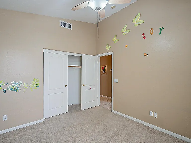 4926 E Duane Ln — Photo 15