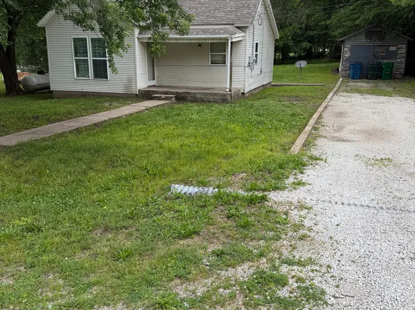 441 W Church St, Carthage, MO 64836