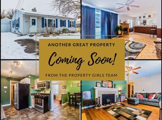 55 Thorpe Cres, Rochester, NY 14616