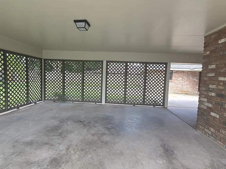 12119 Mallory Ave — Photo 26