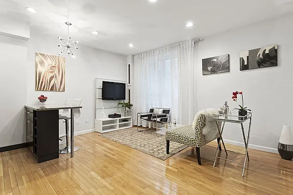 Sold by Compass | media 10