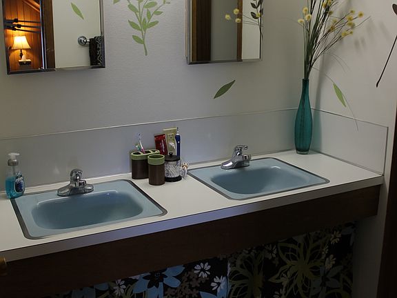 Upstairs bathroom