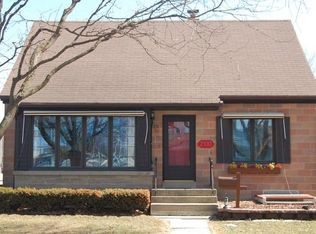 2100 S 110th St, West Allis, WI 53227