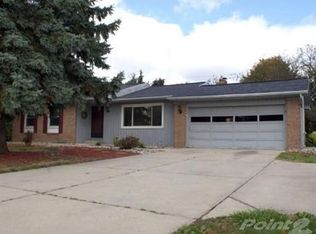 2008 Webster Rd, Lansing, MI 48917