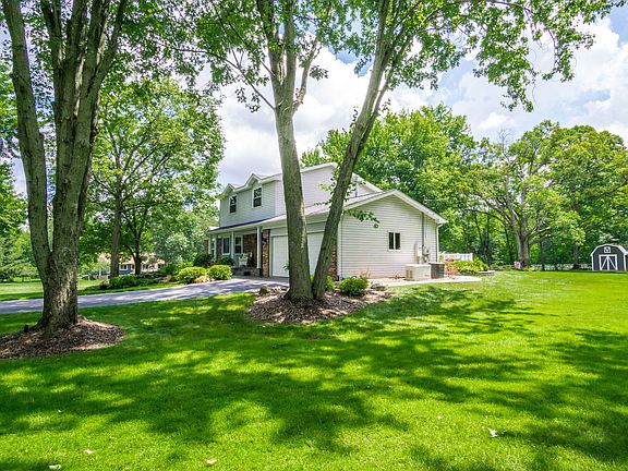 3rd image of 3400 Burrus Ct