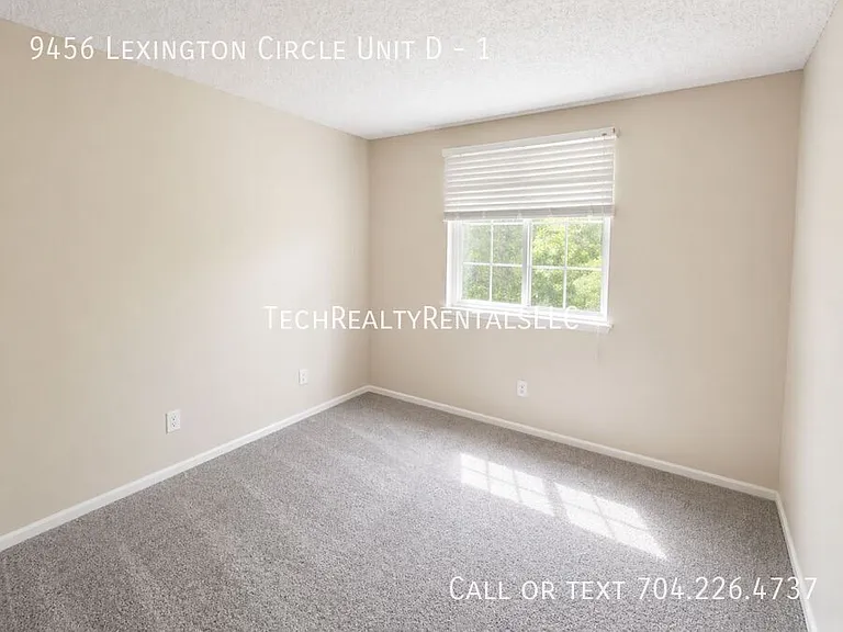 9456 Lexington Cir #D-1 — Photo 10
