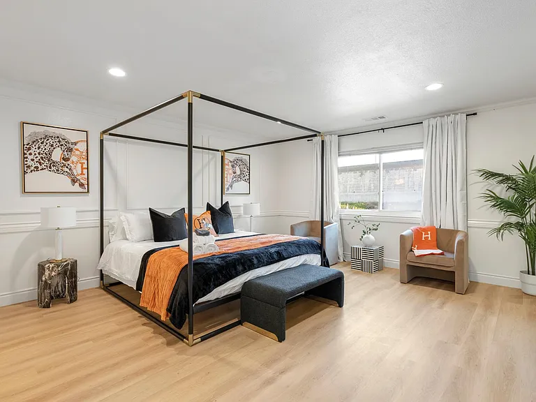 12464 Sanford St — Photo 13