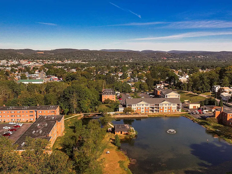 Lakeview Apartments
