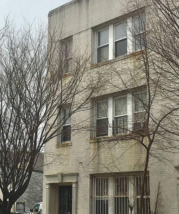 1st image of 90 Montgomery Ave