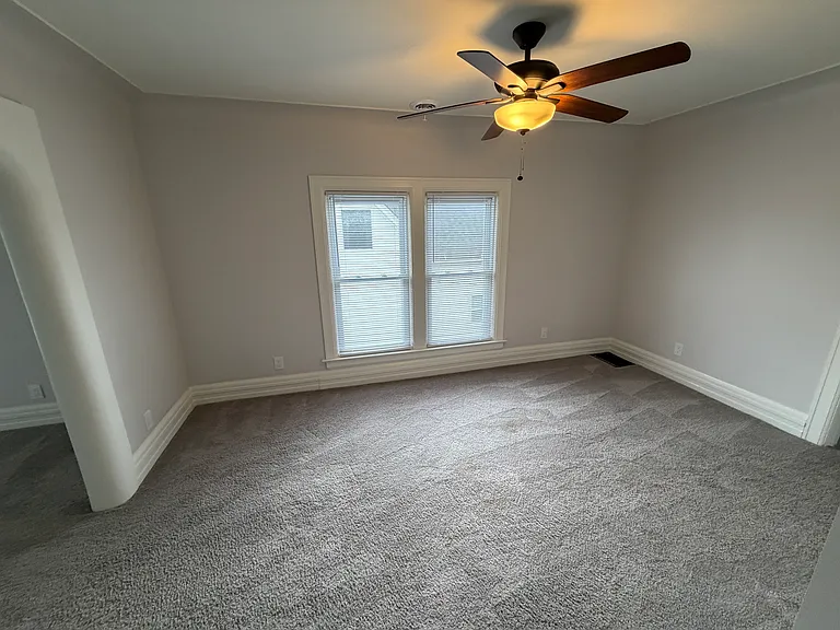 139 Gallup St — Photo 43