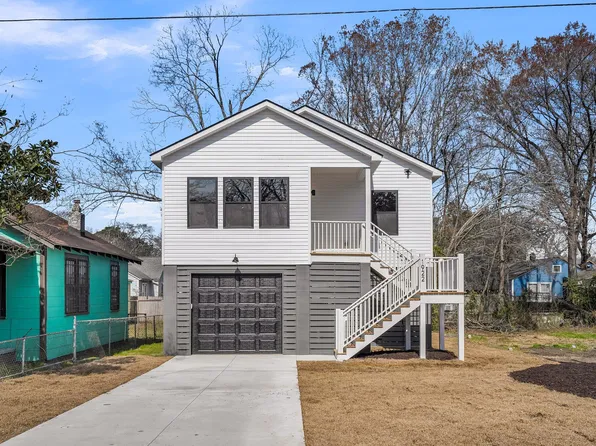 1922 Redwood St, North Charleston, SC 29405